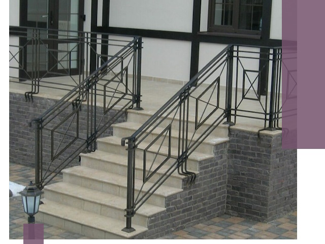 Перила для крыльца в Прокопьевске — монтаж, изготовление и установка