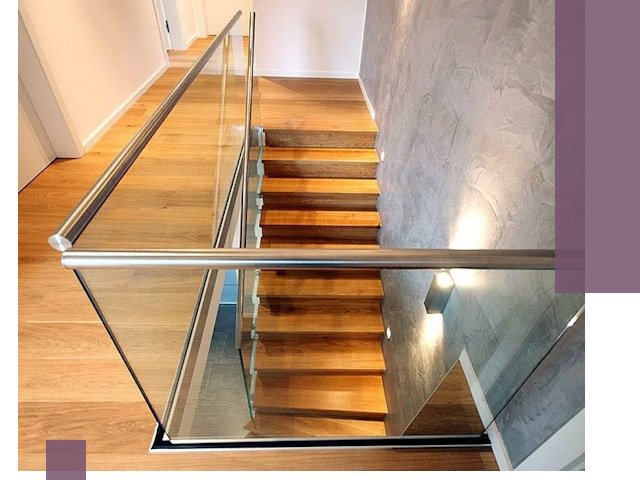 Перила для лестницы в доме — изготовление и монтаж в Прокопьевске