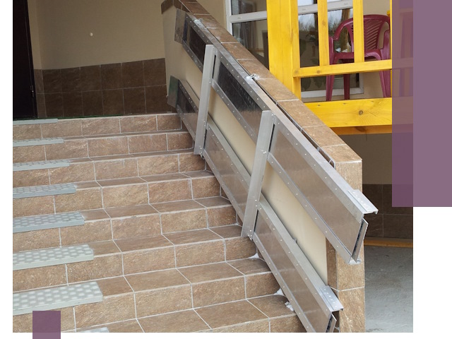 Откидные пандусы под ключ в Прокопьевске — монтаж и демонтаж