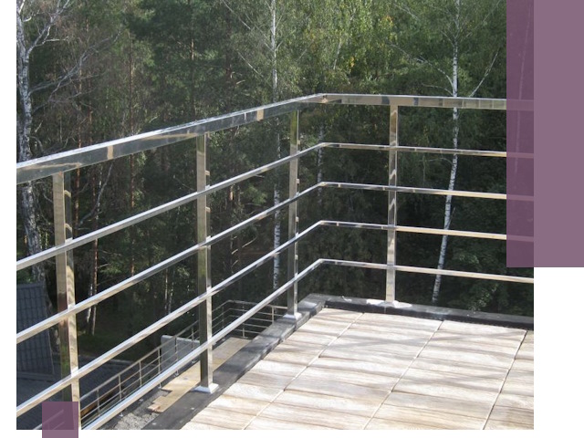 Парапеты из нержавеющей стали в Прокопьевске — изготовление и монтаж