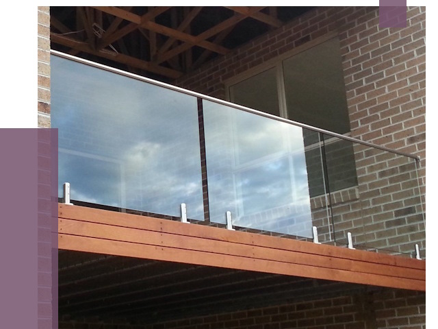 Стеклянные парапеты на крыше и террасе в Прокопьевске от 11629 руб. | ПРОЛЁТ-Прк