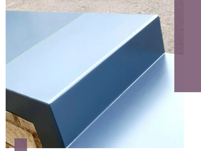 Крышки на парапет в Прокопьевске: изготовление и монтаж под ключ